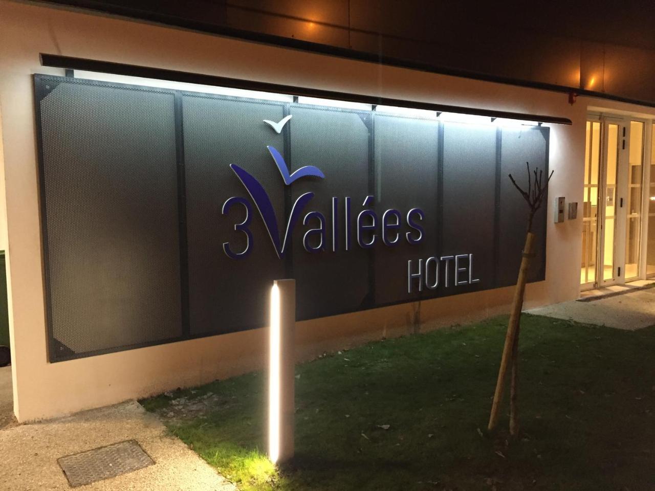 Hotel Les 3 Vallees Саран Екстериор снимка