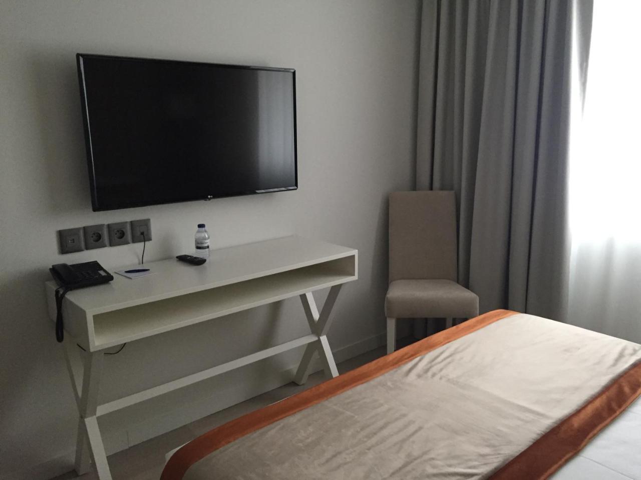 Hotel Les 3 Vallees Саран Екстериор снимка